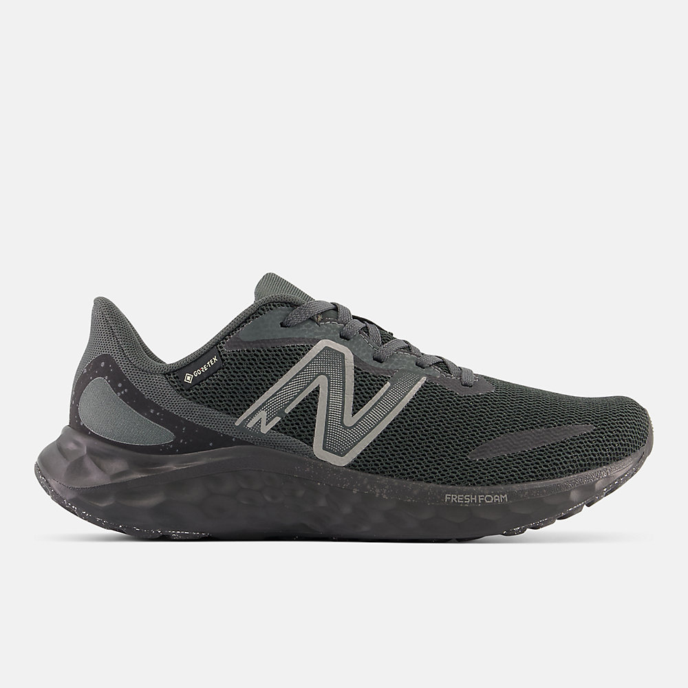 New Balance Fresh Foam Arishi v4 GTX Shoes Black